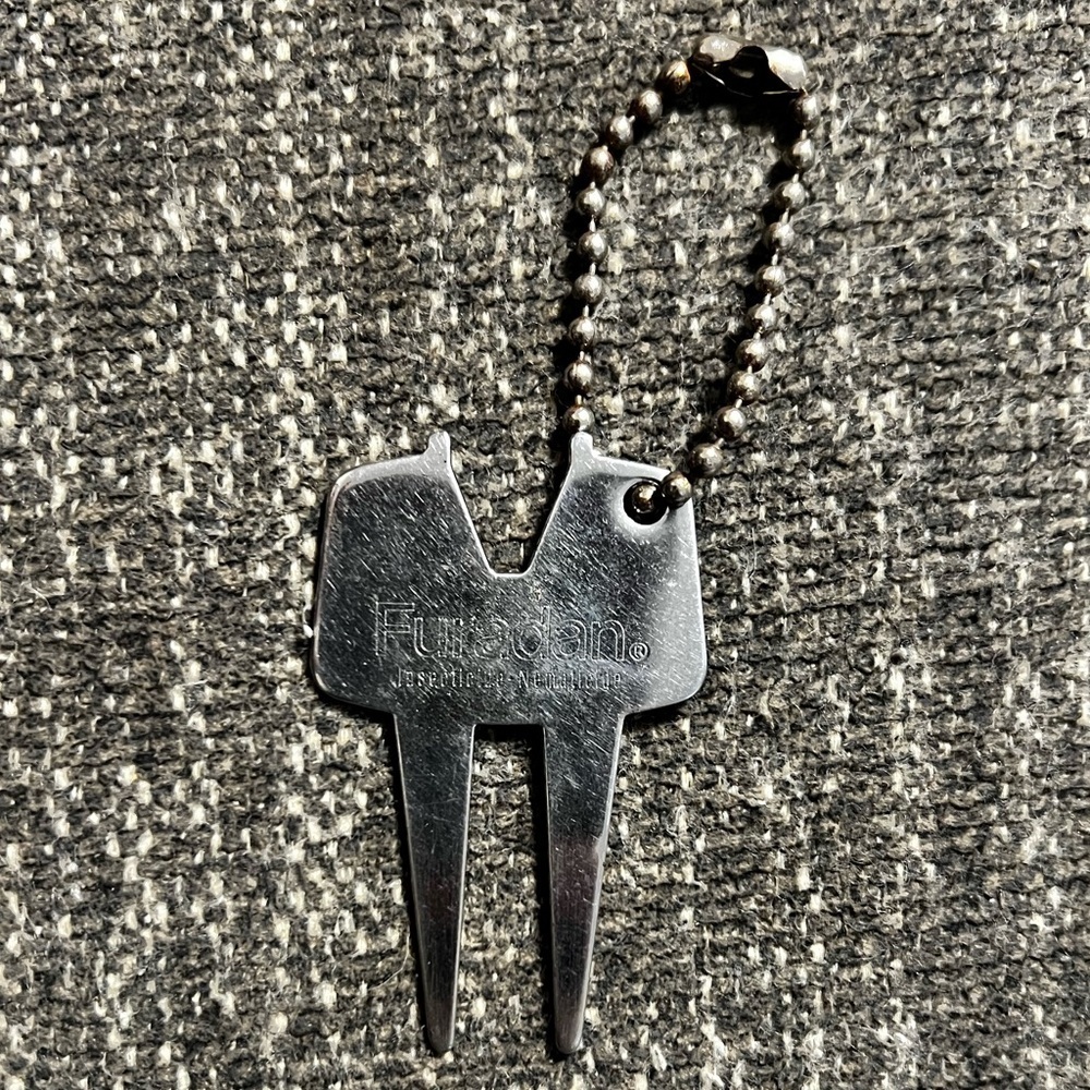 Golfaide Furadan Divot Repair Tool Key Chain - Picture 2 of 5